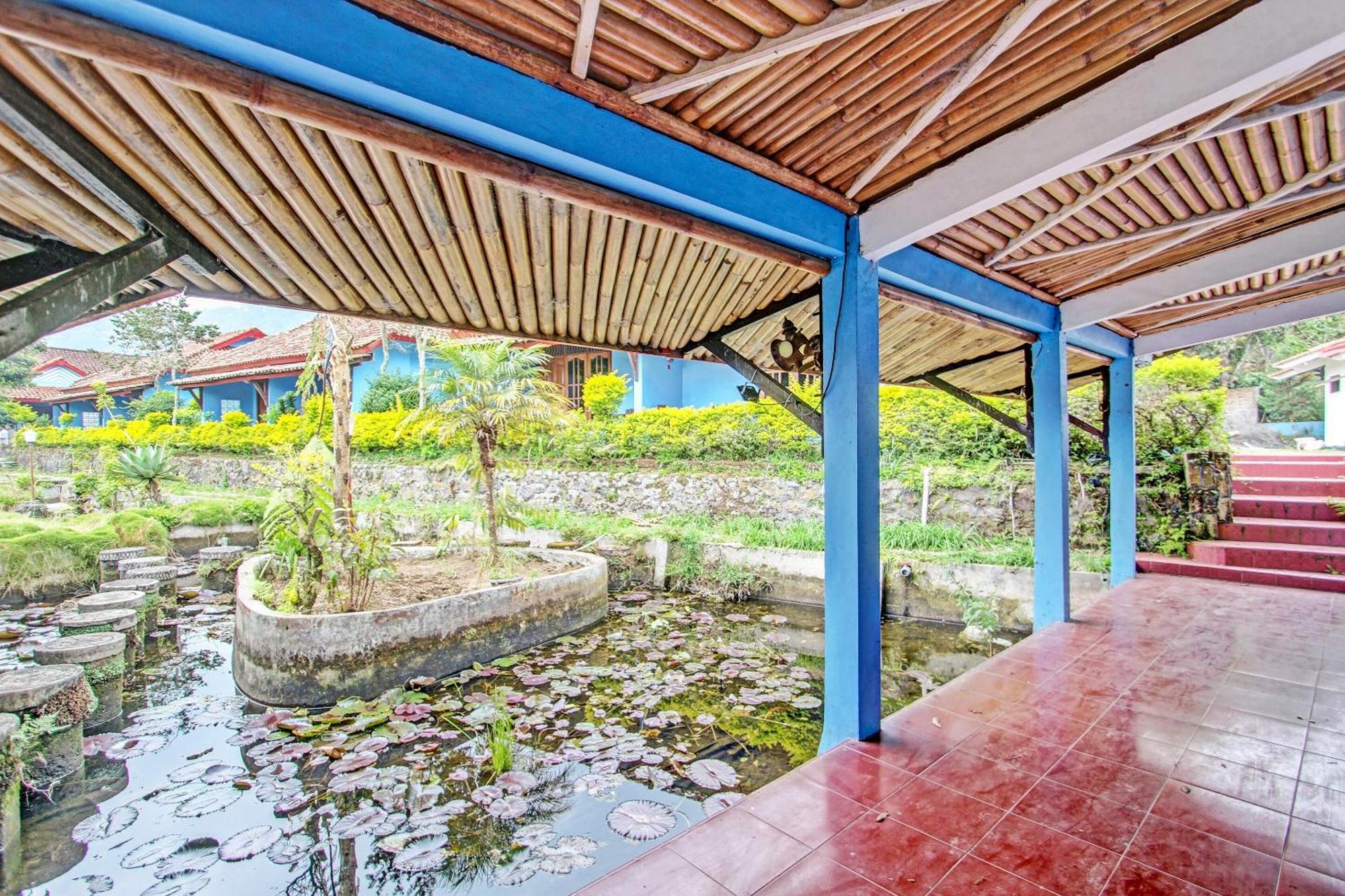 Capital O 91644 Loka Hause Hotel Salatiga Exterior photo